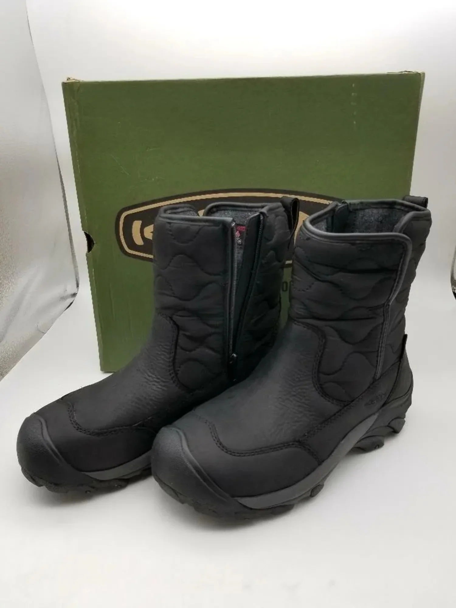 KEEN Women's Betty Boot Pull On Waterproof Insulated Sizenow, Black/Black, 7.5