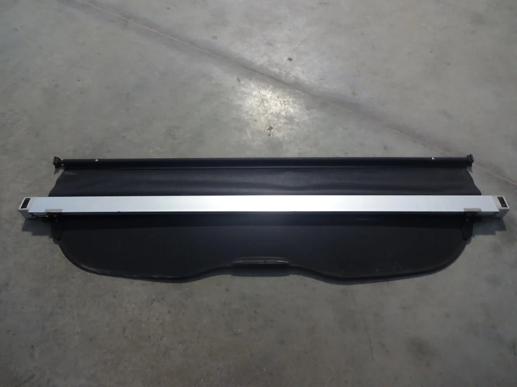 Pre-Owned 2012 Sizeubaru Forester Rear Grey Retractable Cargo Cover OEM (Good)