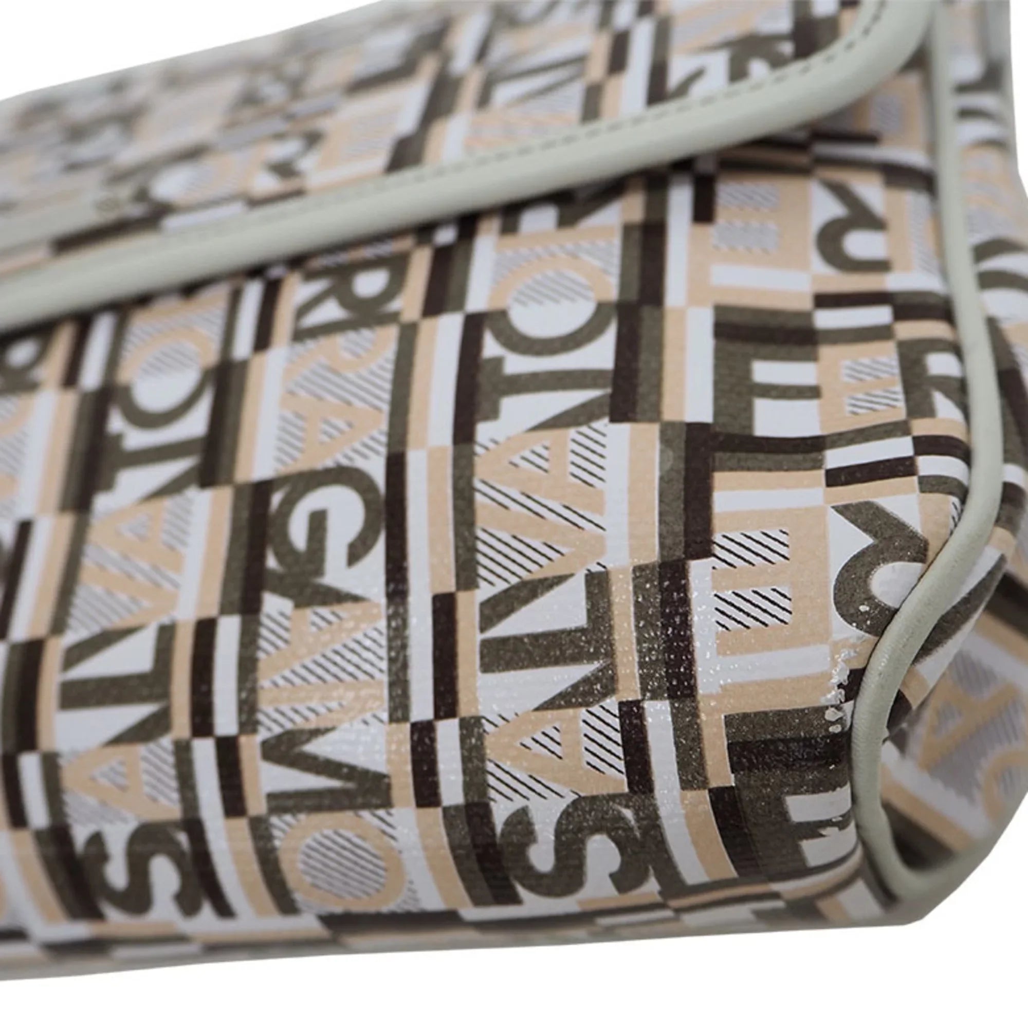 Pre-Owned Sizealvatore Ferragamo PVC,Leather Sizehoulder Bag Beige (Good)