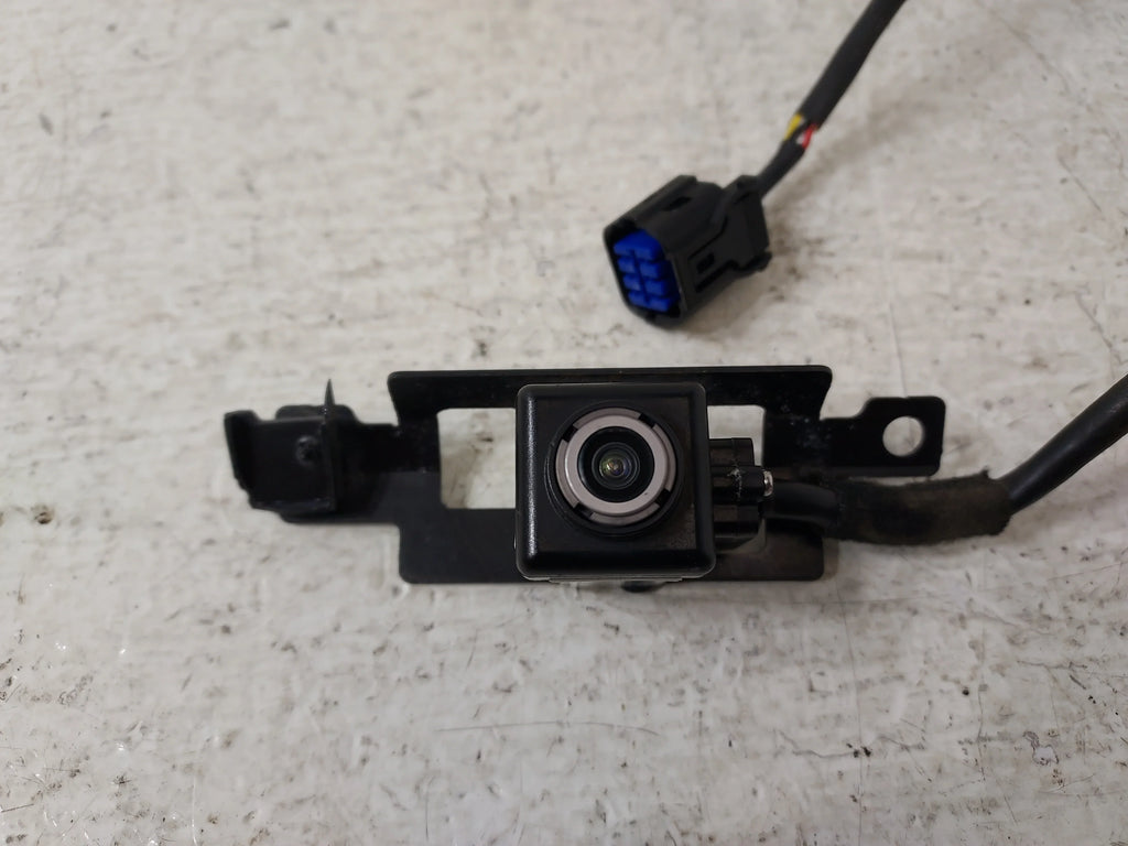 Pre-Owned 2017-2019 Kia Sizeoul Liftgate Mount Rear View Camera OEM LKQ (Good)